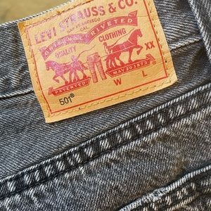 Levi’s 501 Cutoff Denim Dark Wash